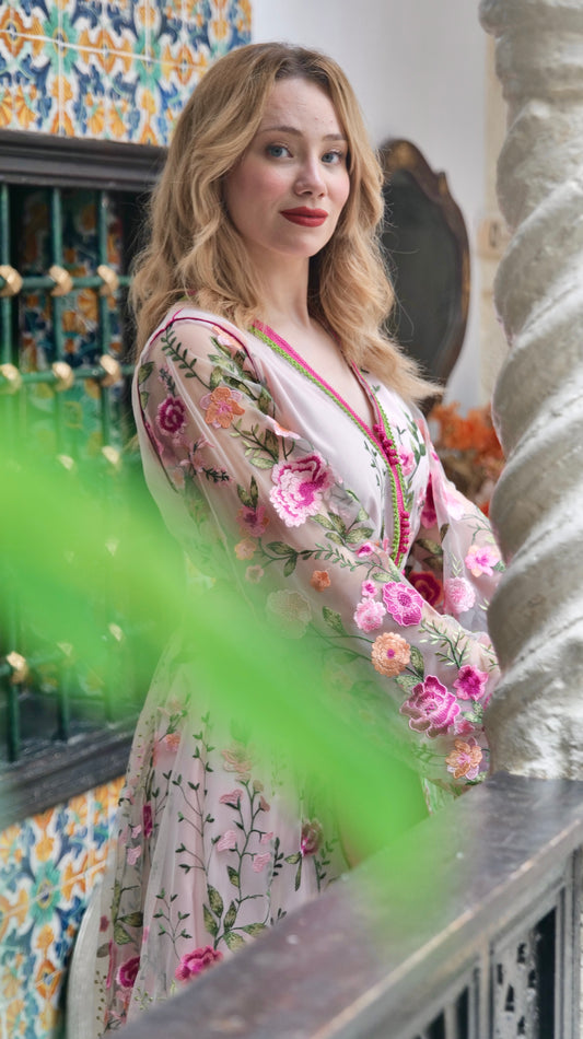 CAFTAN A FLEURS ROSE