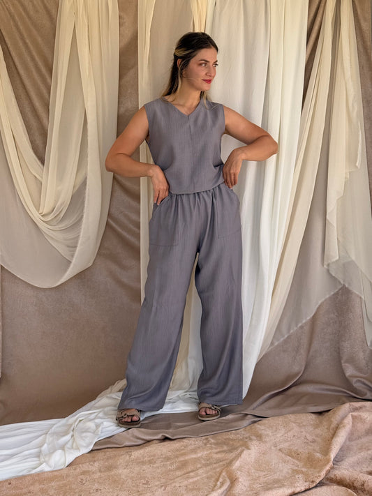 ENSEMBLE SANS MANCHES GRIS