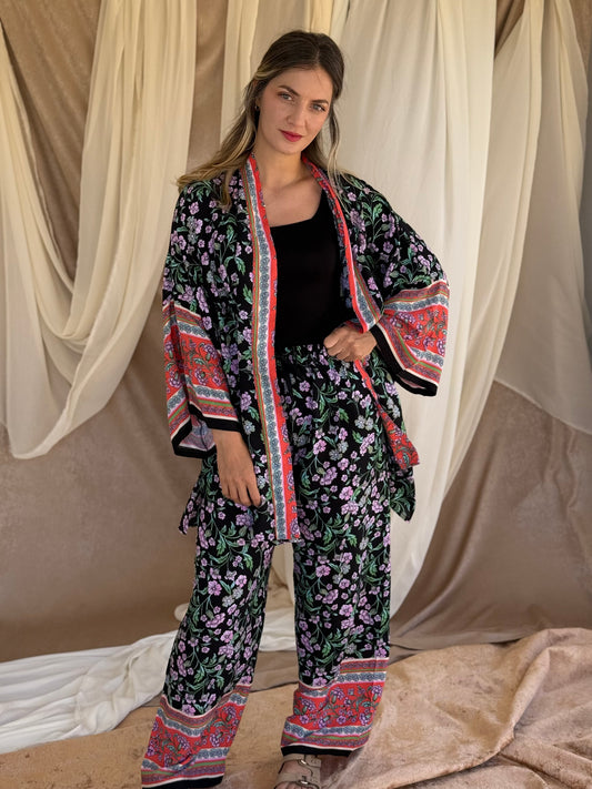 ENSEMBLE A FLEURS NOIR